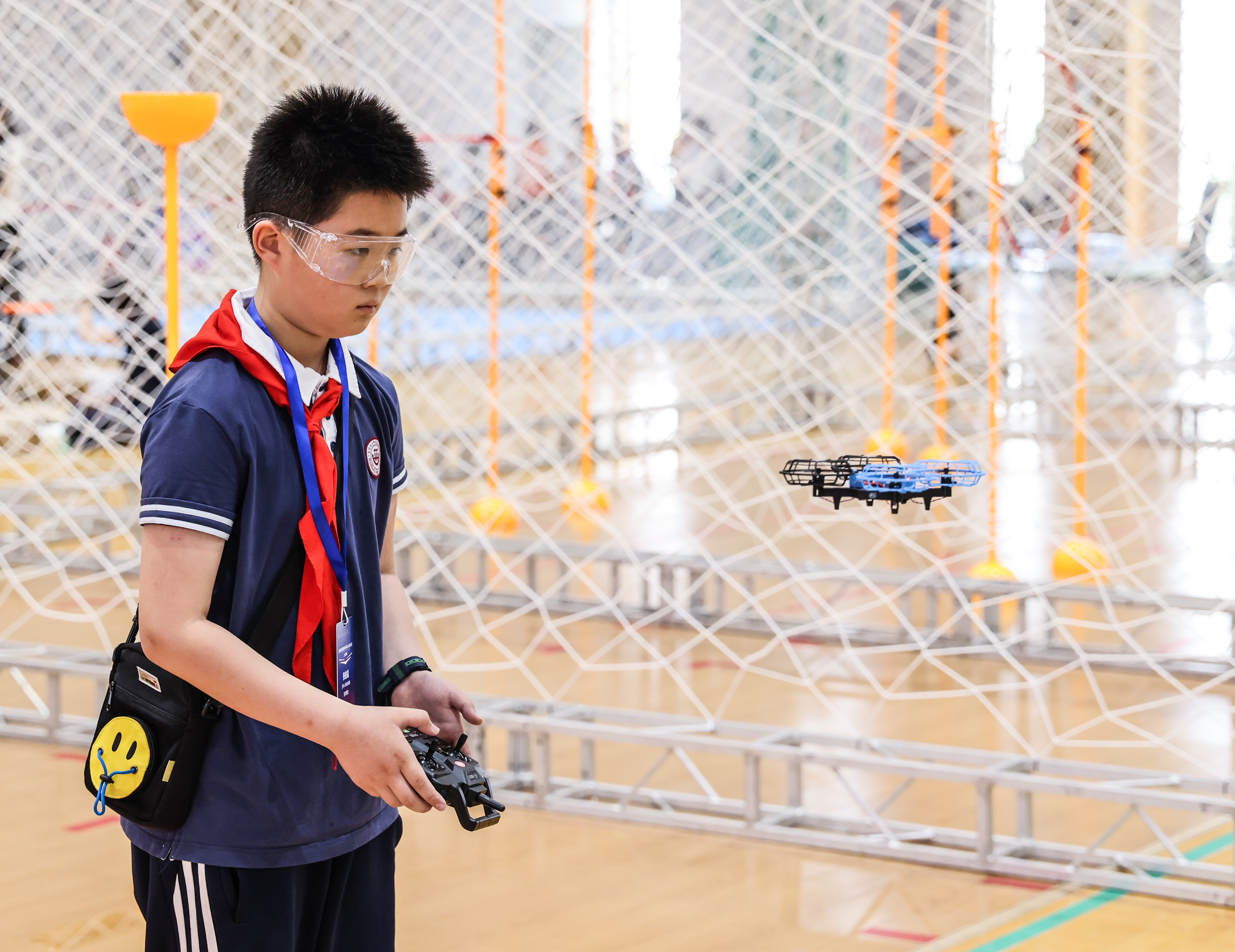 关于青年空中飞人比赛，挑战极限的高空飞翔的信息